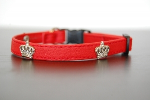 Katzenhalsband aus Kunstleder mit Krönchen – COLLAR