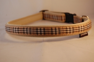 HALSBAND James